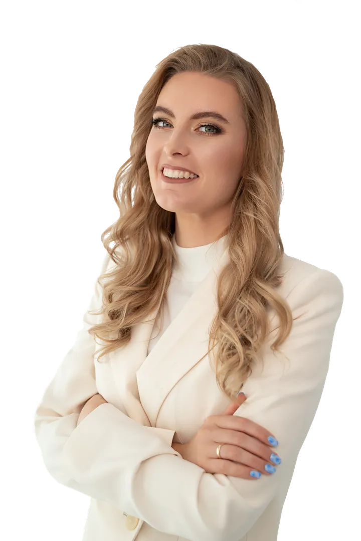 Nicole Tomanek, ekspertka HRismatic, na ekranie tytułowym artykułu o reonboardingu pracownika